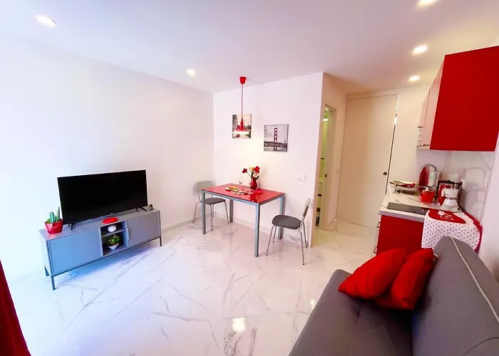 Miss Flora Olympia * 美洲海滩